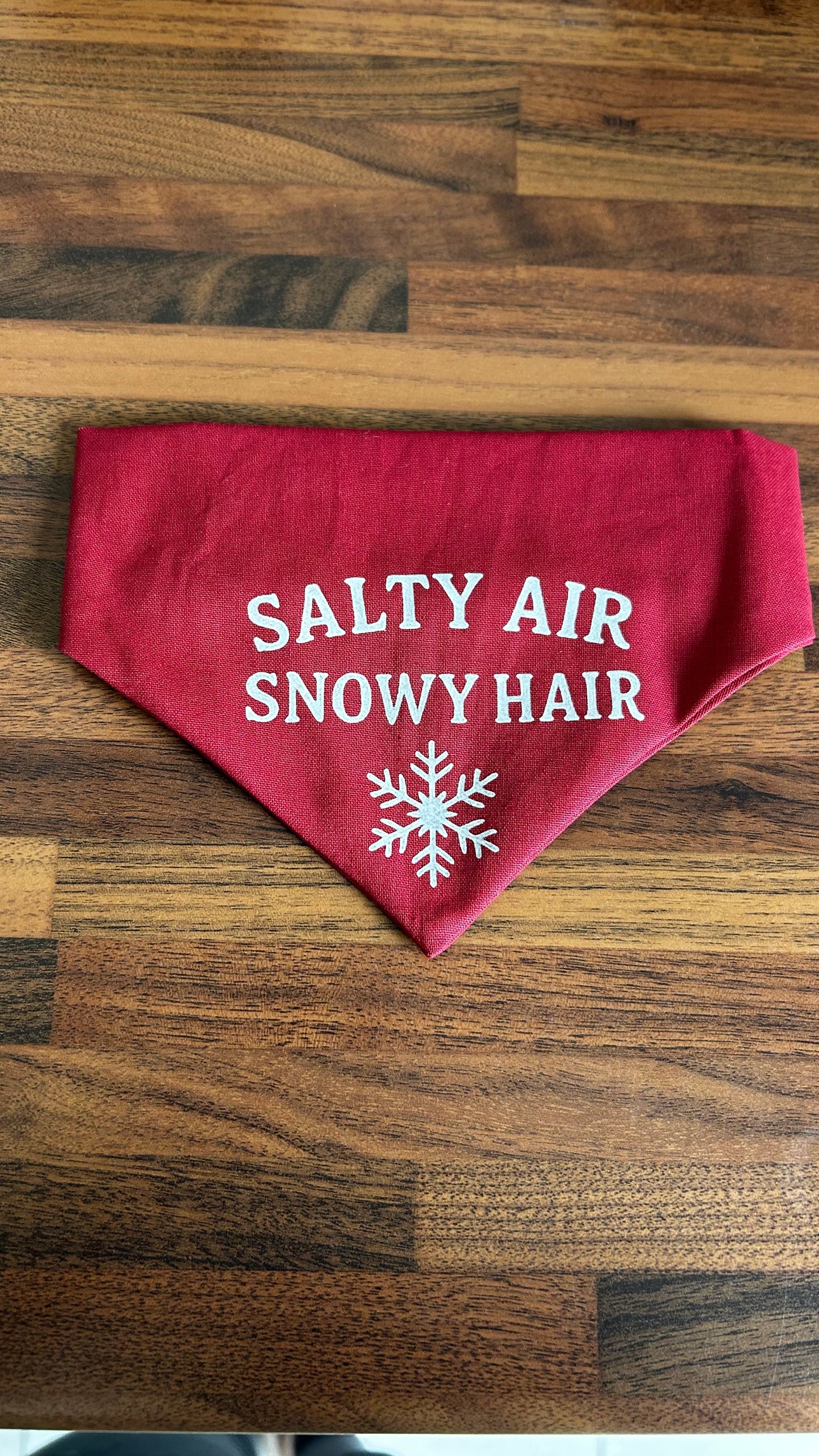 Salty air, Snowy hair dog bandana in medium 🎅🏻